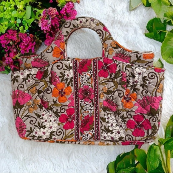 Vera Bradley Handbags - Vera Bradley Abby Satchel Handbag in Retired Tea Garden Floral Spacious Cute